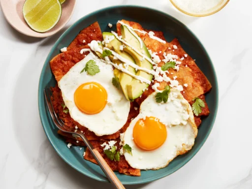 Chilaquiles Easy Recipe: Mexican Dish Make it in 20 minutes