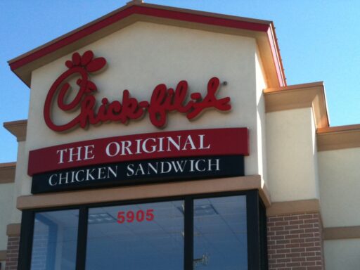 Chick-fil-A: Explore the Craze of their Sandwich and Chick-fil-A Menu, Career, Hawaiian Chick-fil-A